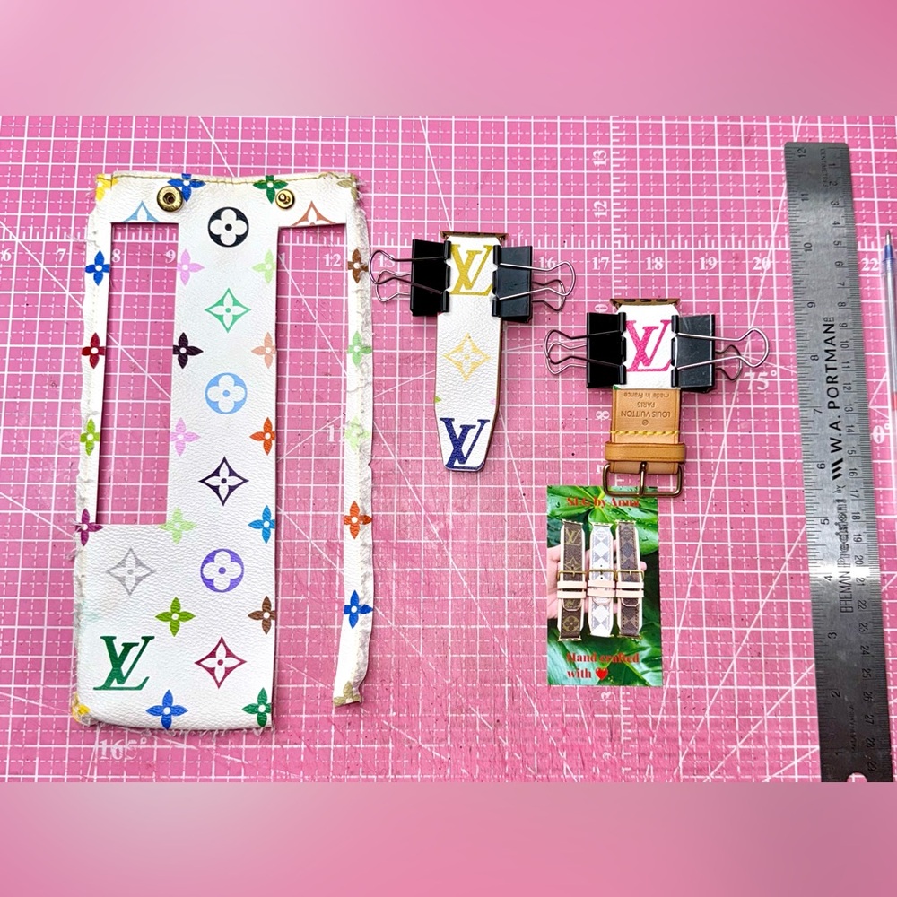 🩷🤍 Louis Vuitton Apple Watch band White multicolor Hand crafted ♻️ - Picture 9 of 15